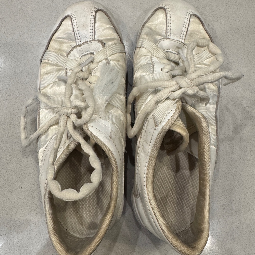 Nfinity Cheer shoes size 5.5